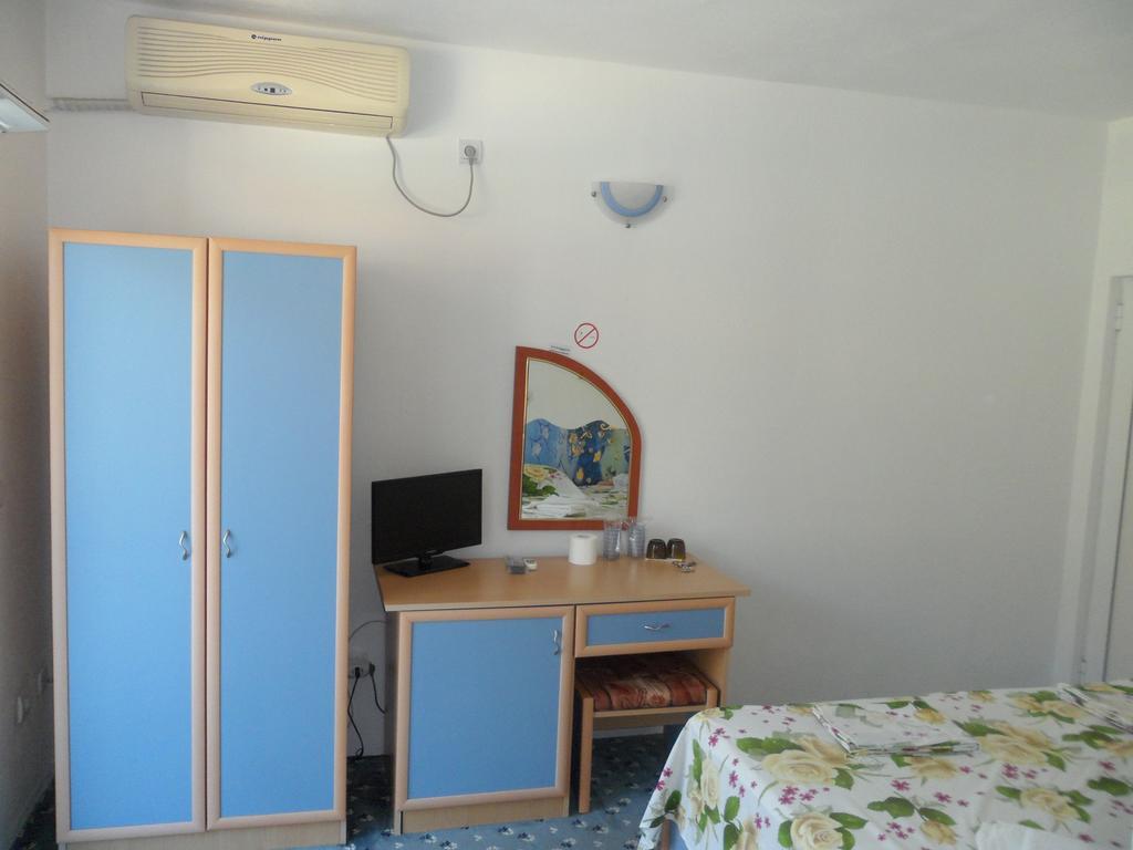 Sianie Guest House Ravda Luaran gambar