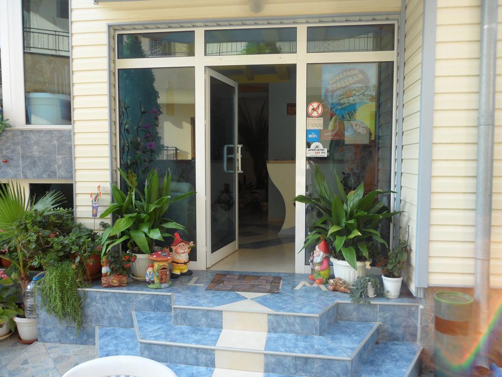Sianie Guest House Ravda Luaran gambar