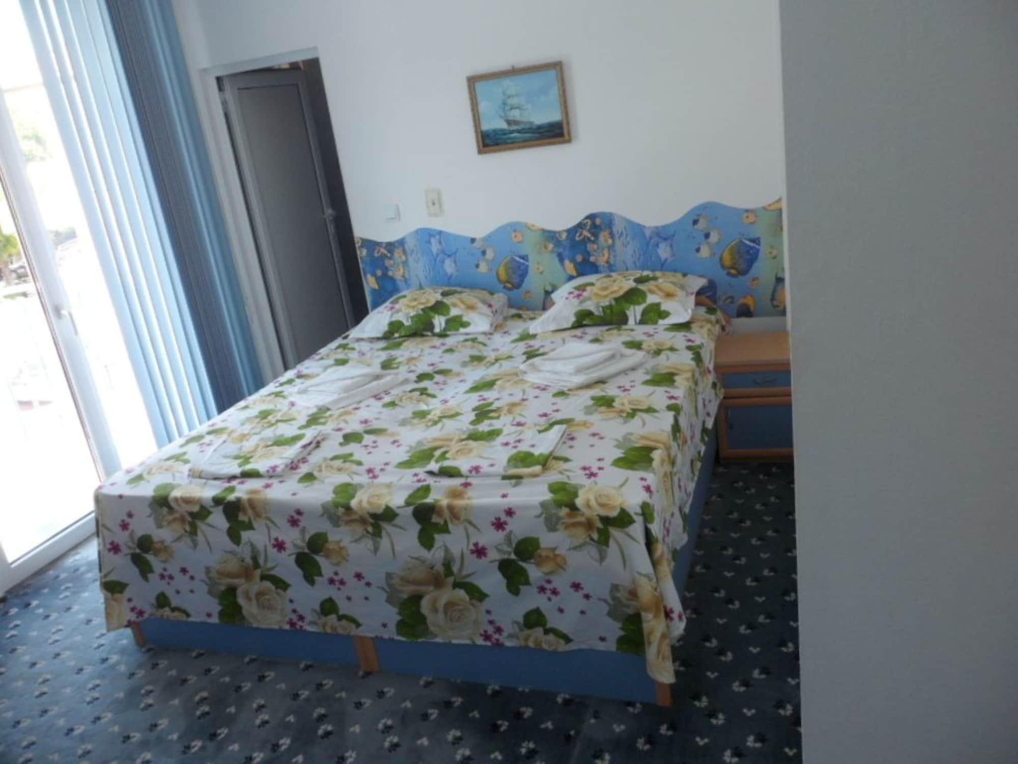 Sianie Guest House Ravda Luaran gambar