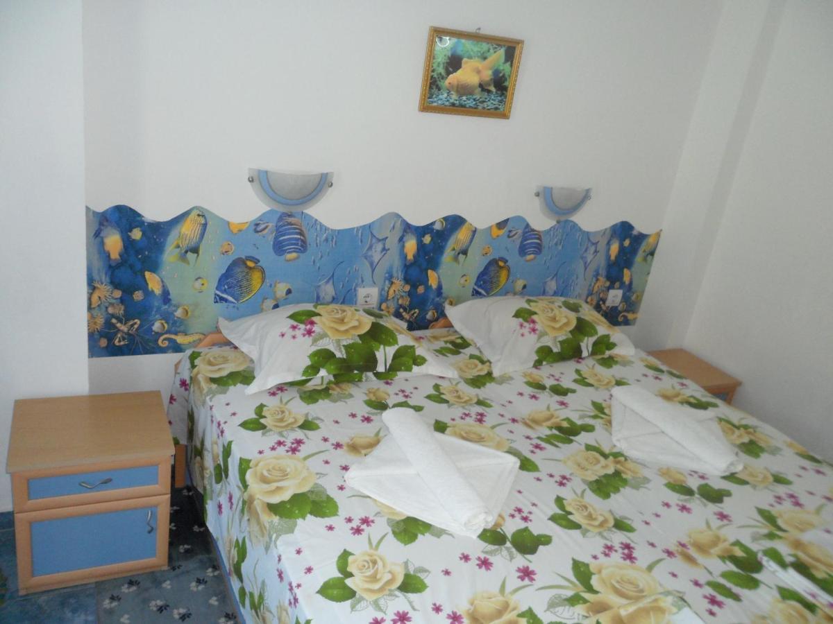 Sianie Guest House Ravda Bilik gambar